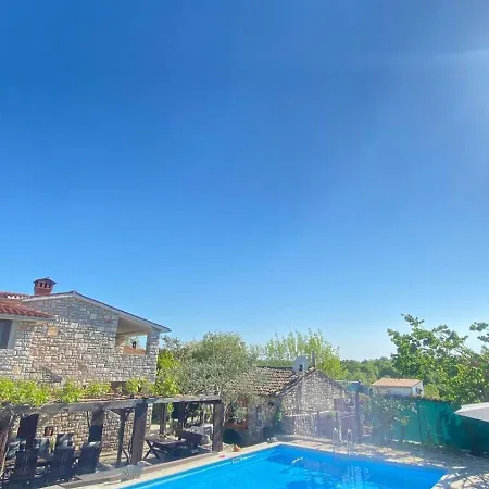 Family Friendly House With A Swimming Pool Krmed, Istria - Sredisnja Istra - 23175 Vakantiehuis Bale