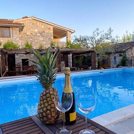 Family Friendly House With A Swimming Pool Krmed, Istria - Sredisnja Istra - 23175 Bale