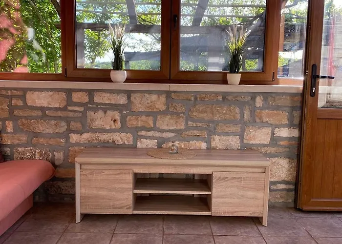 Family Friendly House With A Swimming Pool Krmed, Istria - Sredisnja Istra - 23175 Vakantiehuis Bale